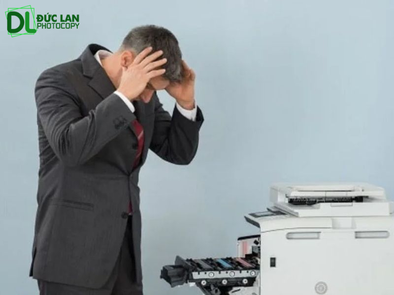 Cách kiểm tra khi máy photocopy báo kẹt giấy nhưng không thấy giấy